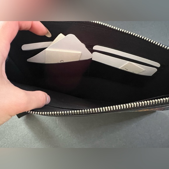 Gucci Pyschedelic Pouch - Picture 8 of 10